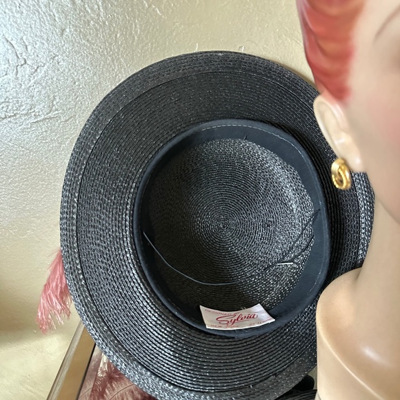 FETCHING 1950s' BLACK STRAW HAT - PINK OSTRICH FEATHER + STRAW BOW & PINK BEAD - Picture 11 of 12